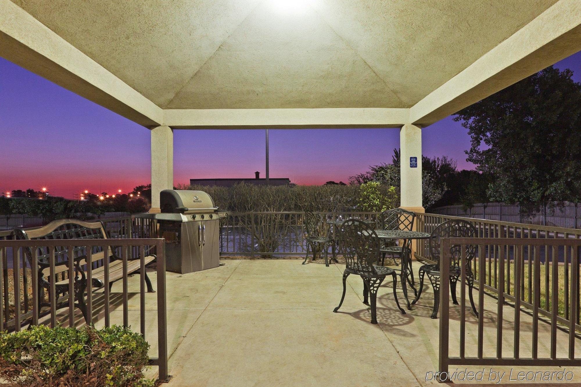 Sonesta Simply Suites Oklahoma City Airport Restaurant photo