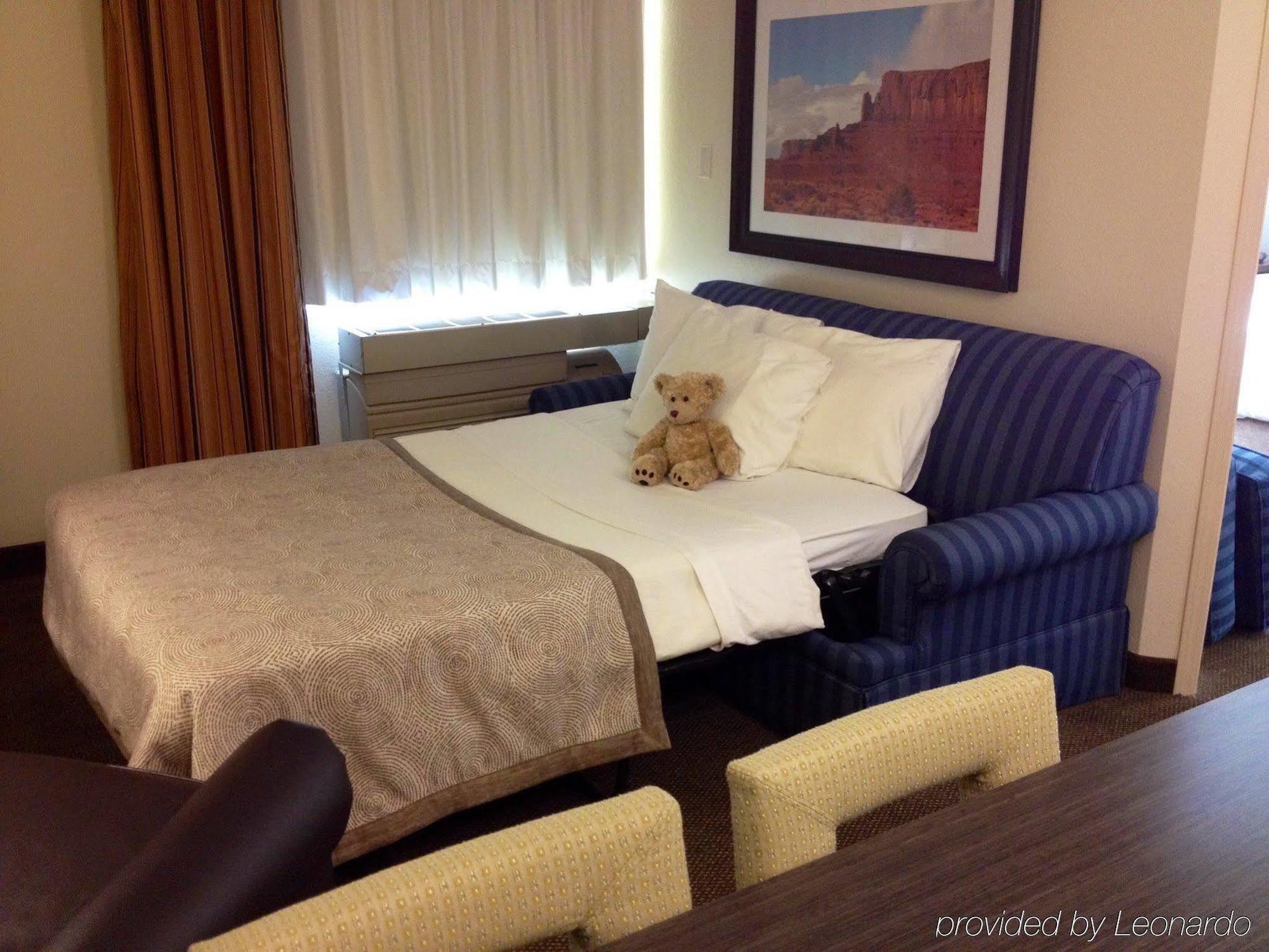 Sonesta Simply Suites Oklahoma City Airport Exterior photo